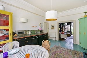 Kitchen- click for photo gallery